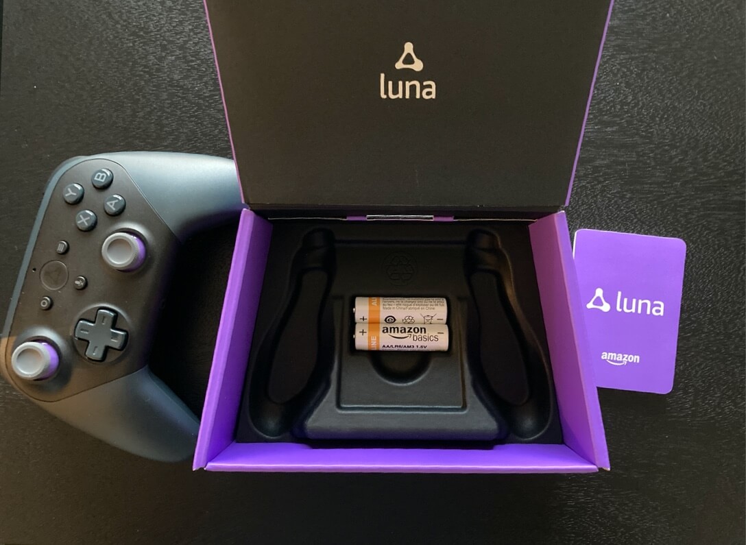 Unboxing the Amazon Luna Controller